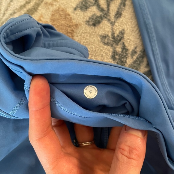 EUC Lululemon Leggings (Size4) - Picture 4 of 4